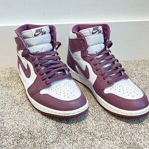 Nike Men’s Air Jordon 1 Retro High OG Shoes